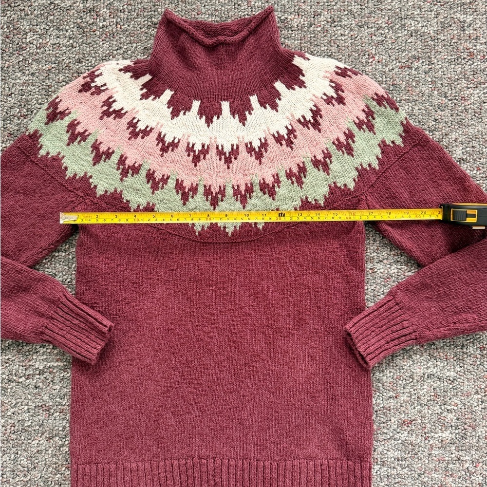 L.L. Bean Women's Turtleneck Nordic 100% Cotton Sweater - Burgundy and Sage S - Picture 3 of 8